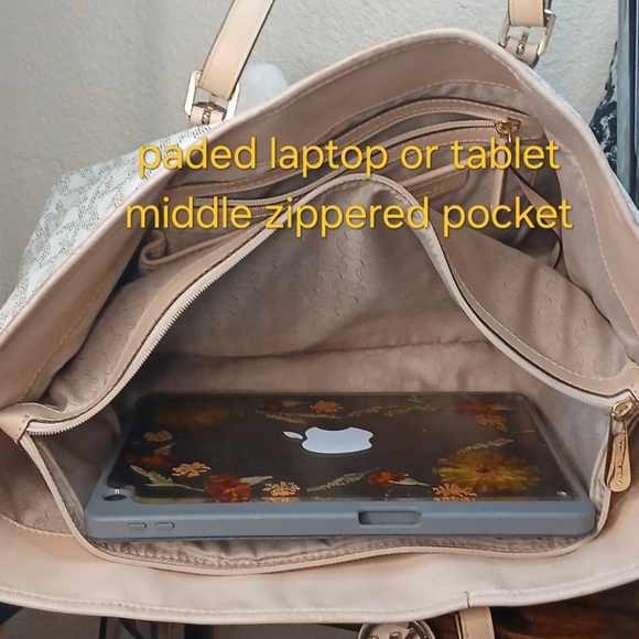 Michael Kors Vanilla Beige Mk Logo XL Jetset Collection Tote Bag PRICE IS FIRM! - Picture 9 of 11